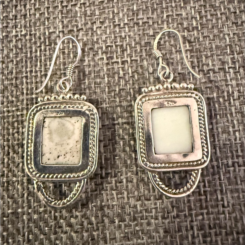 Estate Sterling Silver Blue China Flow Earrings - Picture 2 of 3